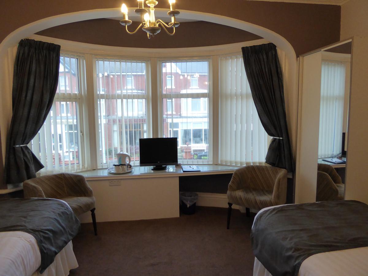 The Berwick - Over 40'S Only Blackpool Eksteriør bilde